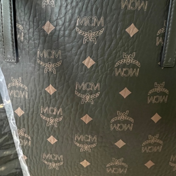 MCM  SEA TURTLE GREEN VISETOS CLASSIC TOTE BAG - Picture 6 of 16